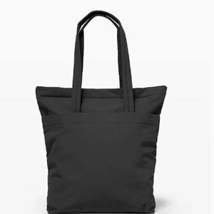 Lululemon On My Level Tote Bag (12L)